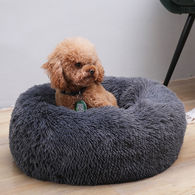 Kuschelbett in Donut Form aus Plüsch