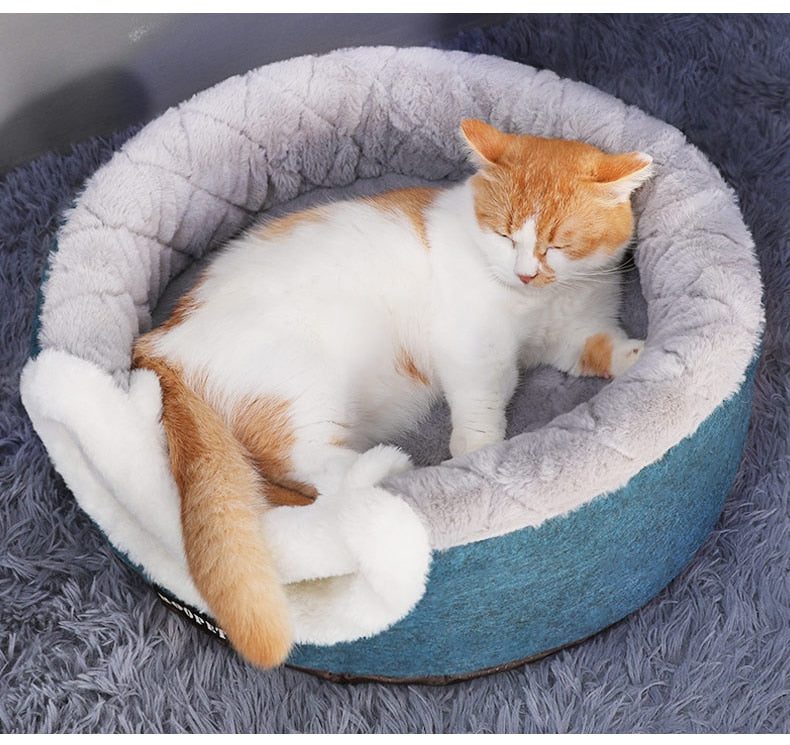 Katzenbett in Höhlenform