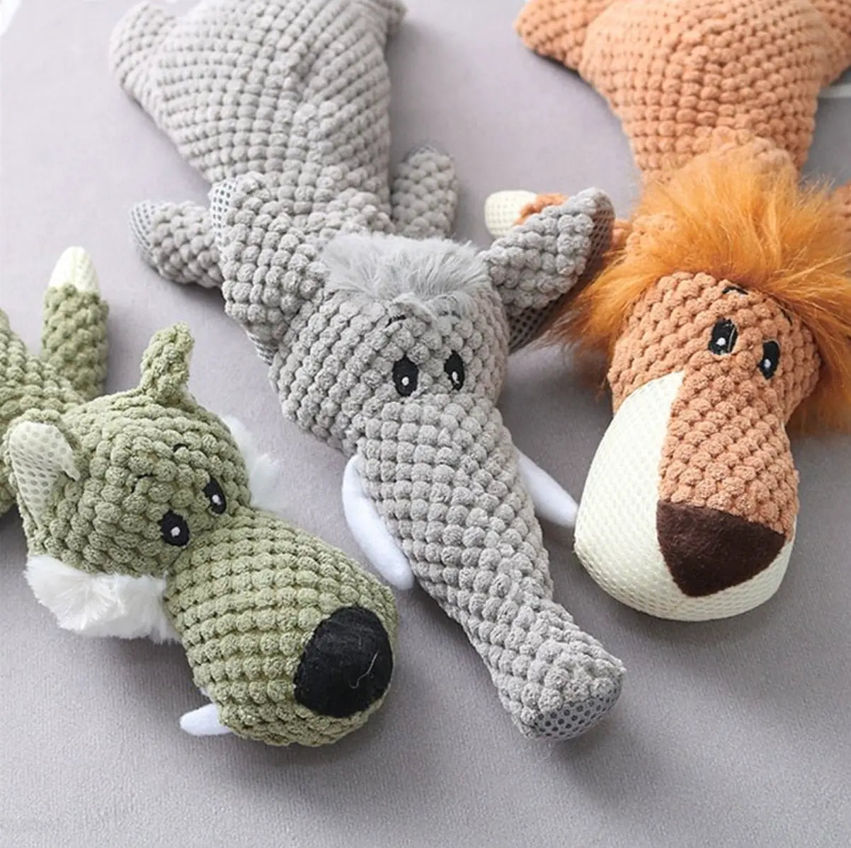 Löwe, Wolf, Elefant - Kauspielzeuge für dein Haustier