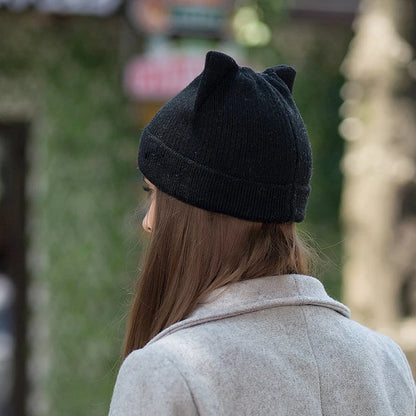 Elegante Schwarze Beanie-Mütze im Katzen-Look